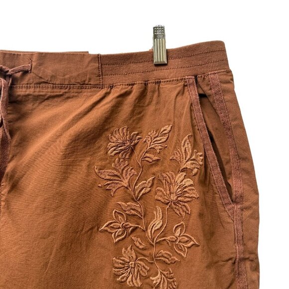 Style & Co. Embroidered Cropped Pants XXL Comfort Waist Pull On Ankle Capris - Picture 5 of 13